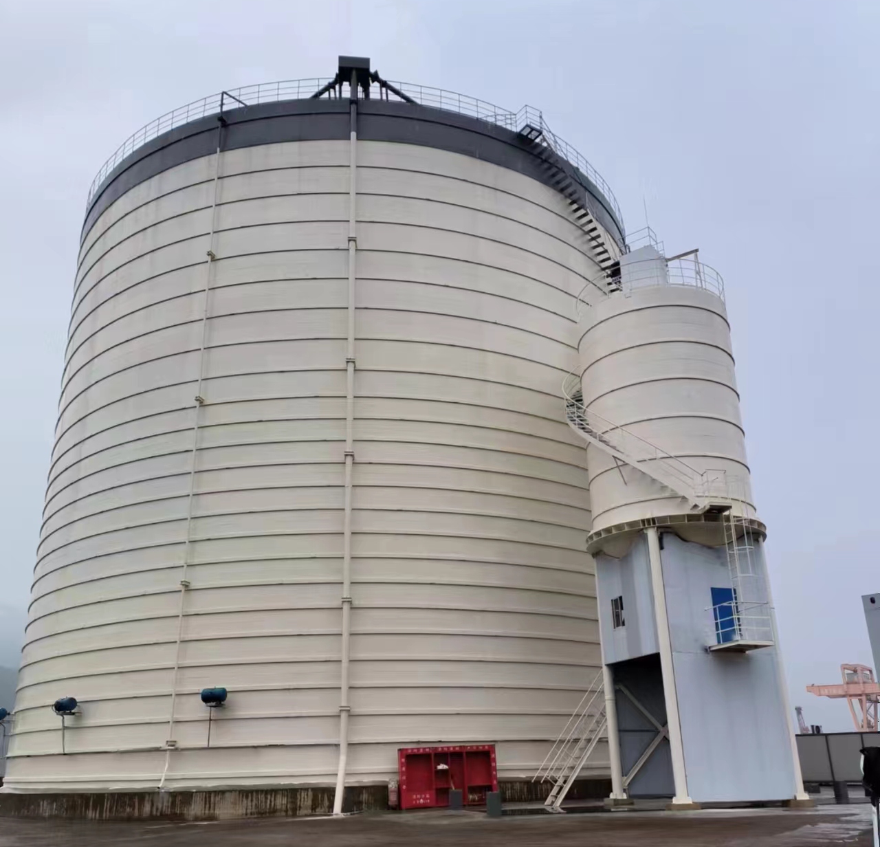 市北10万吨水泥钢板库